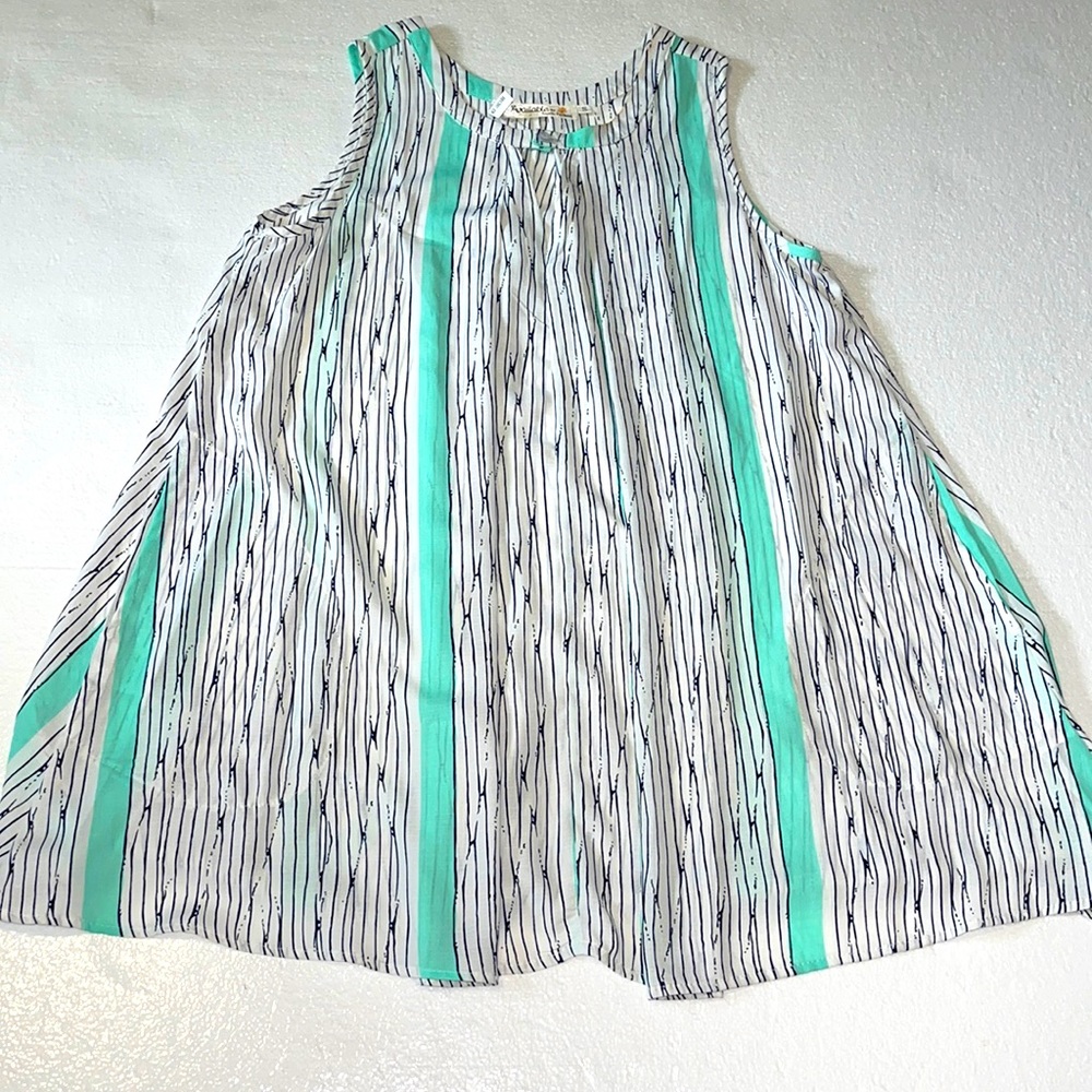 Available striped mint Swing tank